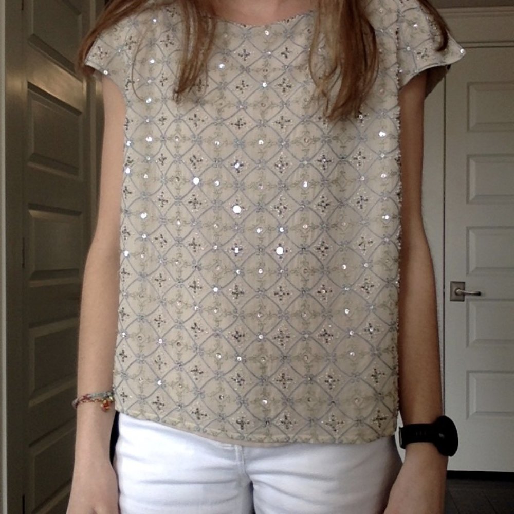 Vintage embroidered and beaded top!